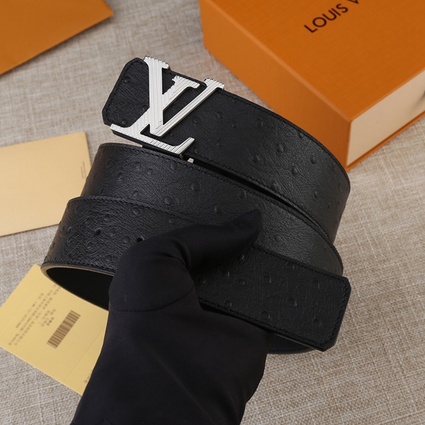 激安ルイヴィトンベルト着用イメージ